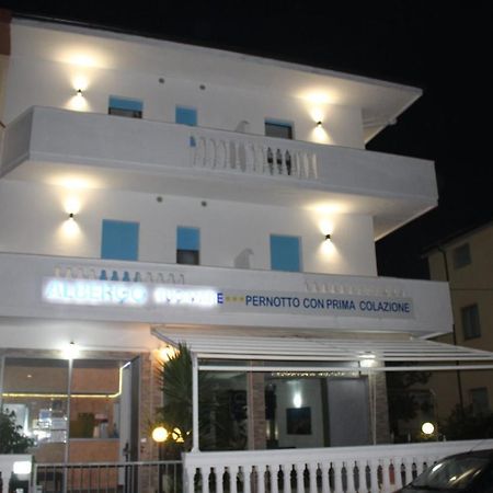 Hotel Tuo Mare Silvi Marina Esterno foto