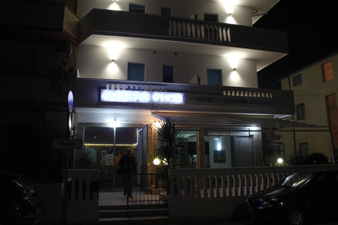 Hotel Tuo Mare Silvi Marina Esterno foto
