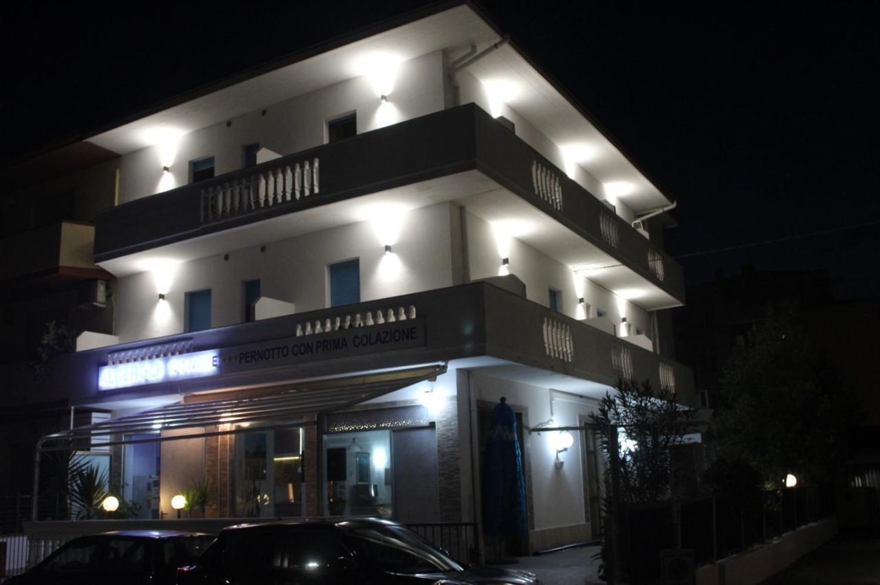 Hotel Tuo Mare Silvi Marina Esterno foto